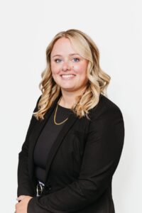 Kelly Floyd Web Headshot